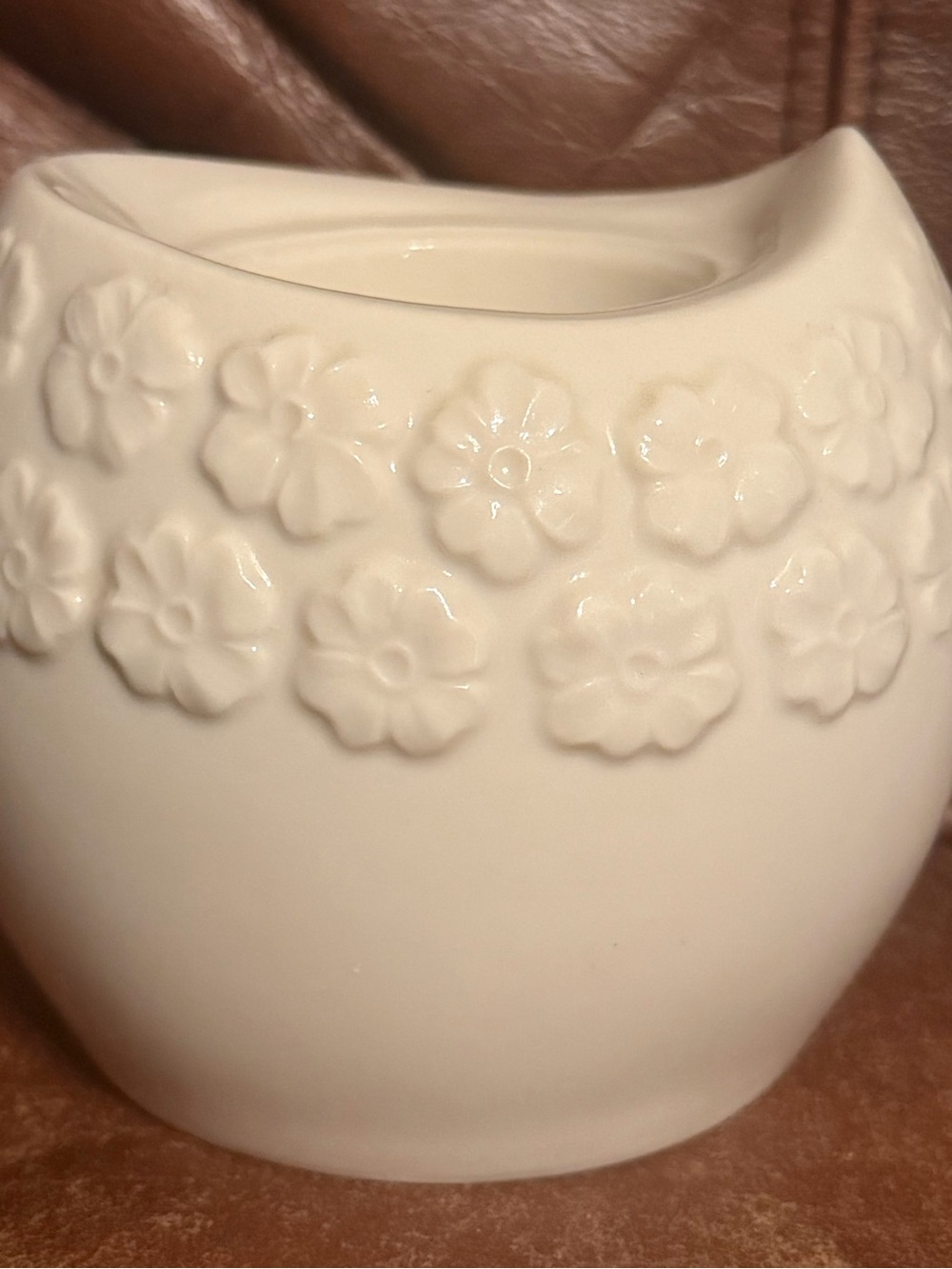 Belleek Ireland Fleur candle holder - Cream EUC